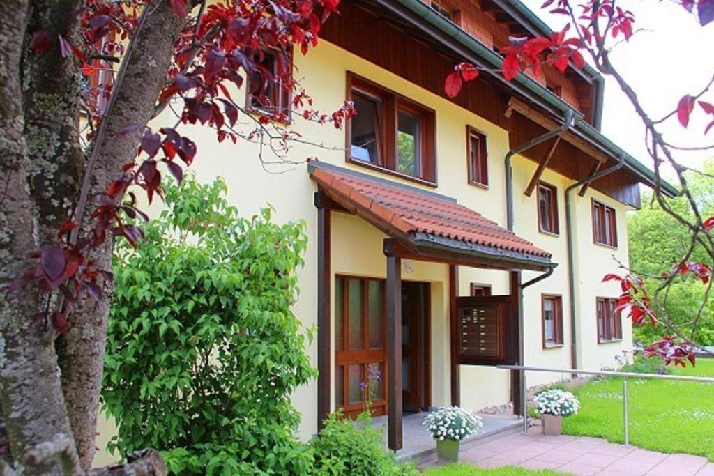 Ferienwohung Flores Hinterzarten Exteriör bild